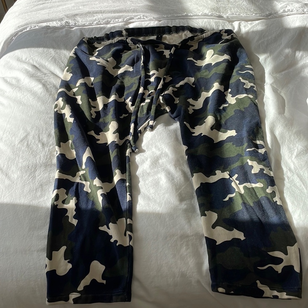 Camo harem pants with drawstrings